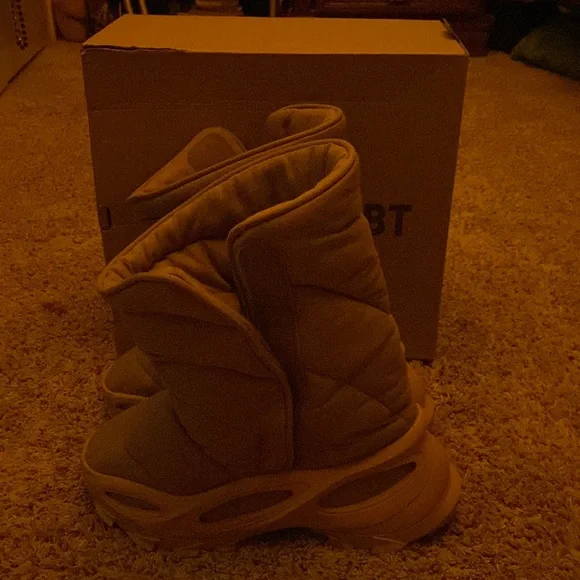 Yeezy boots.  Like new. Worn once. Yeezy Adidas 500 High Boot Mens 9.5 Tan Beige Sneaker Casual  main image 4